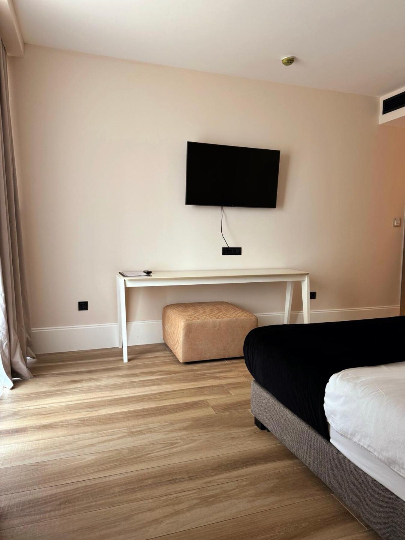 Casa Al Mare Aparthotel Bečići